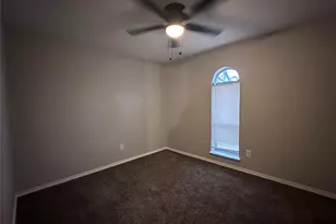 3924 Providence Dr, Garland, TX 75043 - Photo 8