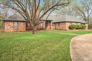 4315 Lakeshore Dr, Reno, TX 75462 - Photo 2