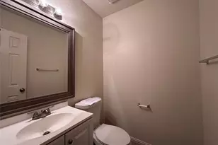 1017 Pleasant Valley Rd, Garland, TX 75040 - Photo 14