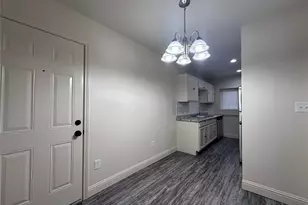 1017 Pleasant Valley Rd, Garland, TX 75040 - Photo 4