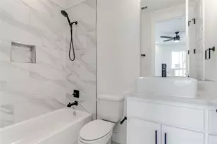 270 Harris St, Lewisville, TX 75057 - Photo 6