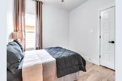 1960 Toronto Street, Dallas, TX 75212 - Photo 20