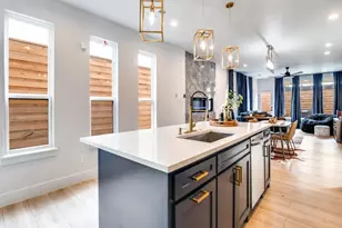 1960 Toronto St, Dallas, TX 75212 - Photo 6