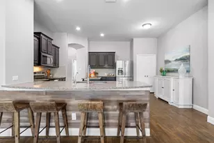 204 Ovaletta Dr, Justin, TX 76247 - Photo 10