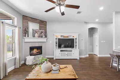 204 Ovaletta Drive, Justin, TX 76247 - Photo 16