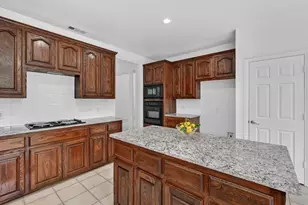 7917 Ocean Dr, Fort Worth, TX 76123 - Photo 18