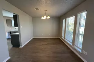 704 Inglewood Trail, DeSoto, TX 75115 - Photo 4