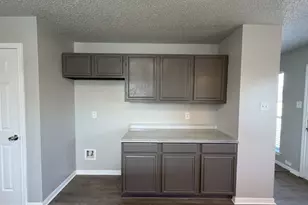704 Inglewood Trail, DeSoto, TX 75115 - Photo 6