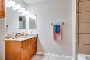 813 Prestwick St, Bedford, TX 76022 - Photo 18