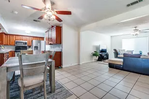 813 Prestwick St, Bedford, TX 76022 - Photo 10