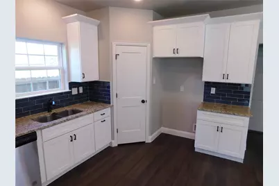 704 E Jefferson Street, Waxahachie, TX 75165 - Photo 10