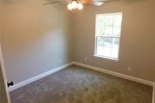 704 E Jefferson St, Waxahachie, TX 75165 - Photo 18