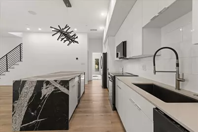 2001 N Prairie Avenue #106, Dallas, TX 75204 - Photo 8