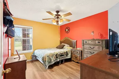 606 W 6th Street, Irving, TX 75060 - Photo 10