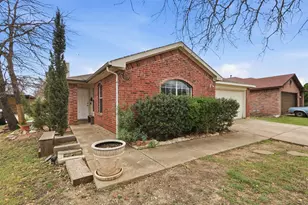 606 W 6th St, Irving, TX 75060 - Photo 2