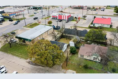 107 N Shawnee Street, Ennis, TX 75119 - Photo 24