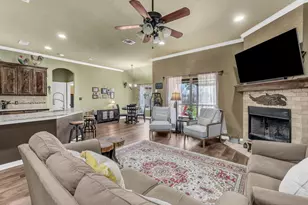 197 Savannah Dr, Weatherford, TX 76087 - Photo 4