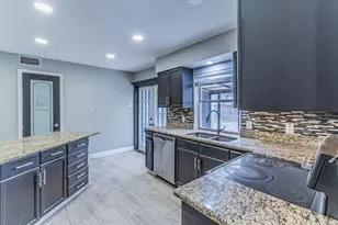 1005 Pyramid Dr, Garland, TX 75040 - Photo 10