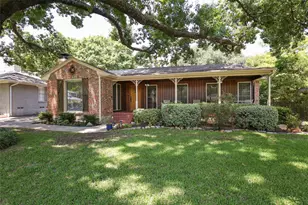 6561 Axton Ln, Dallas, TX 75214 - Photo 2
