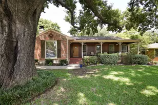 6561 Axton Ln, Dallas, TX 75214 - Photo 1