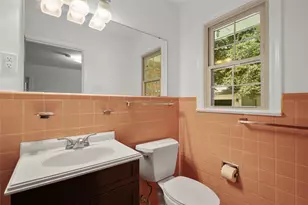 6561 Axton Ln, Dallas, TX 75214 - Photo 32