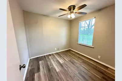 504 Bales Street, Cleburne, TX 76033 - Photo 10