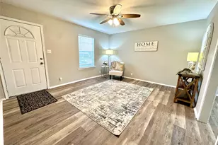 504 Bales St, Cleburne, TX 76033 - Photo 2