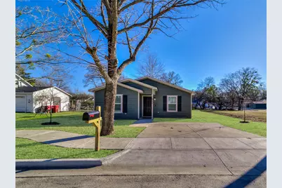 921 W 9th Street, Bonham, TX 75418 - Photo 2