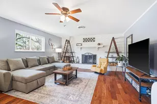 1307 Bois D Arc St, Weatherford, TX 76086 - Photo 4