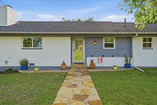 1307 Bois D Arc St, Weatherford, TX 76086 - Photo 2