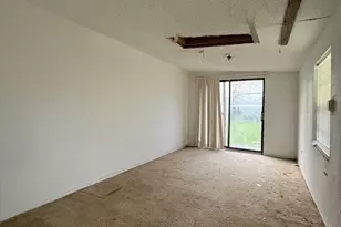 329 Walnut Ave, Azle, TX 76020 - Photo 8