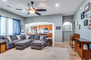 9209 Hunters Ct, White Settlement, TX 76108 - Photo 4