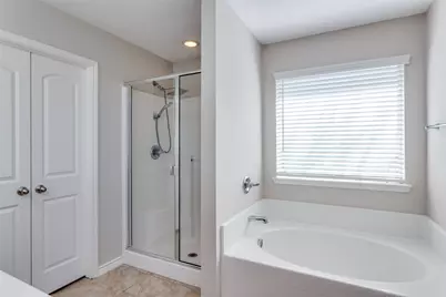 9209 Hunters Court, White Settlement, TX 76108 - Photo 16