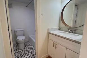 4571 N O'Connor Rd, Irving, TX 75062 - Photo 8