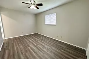 110 Glen Rose Ave, Cleburne, TX 76033 - Photo 6