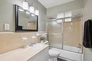 6151 E Mockingbird Ln, Dallas, TX 75214 - Photo 6