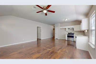 2104 Daniel Street, Fort Worth, TX 76104 - Photo 2