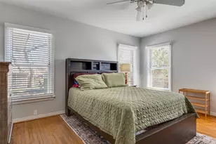 1122 Cordova St, Dallas, TX 75223 - Photo 8