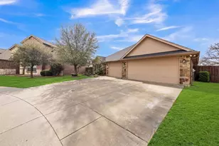 108 Lauren Court, Joshua, TX 76058 - Photo 38