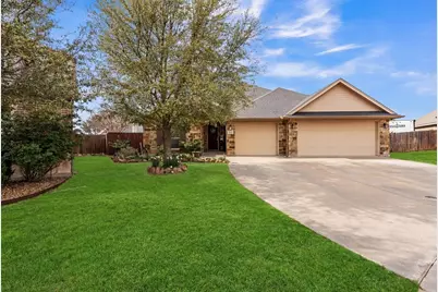 108 Lauren Court, Joshua, TX 76058 - Photo 2