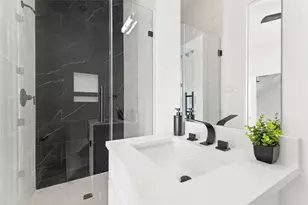 5204 Gibson Dr, The Colony, TX 75056 - Photo 22