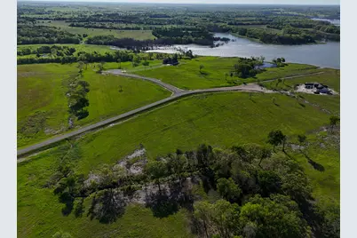 330 Lakewood Lane, Honey Grove, TX 75446 - Photo 12