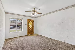 709 S Burdette Ave, Sherman, TX 75090 - Photo 2