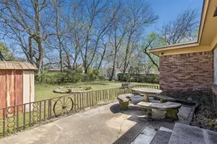 709 S Burdette Ave, Sherman, TX 75090 - Photo 4