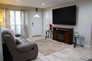 2319 Toulon Ln, Dallas, TX 75227 - Photo 4