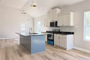 2225 College St, Greenville, TX 75407 - Photo 14