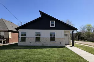 2225 College St, Greenville, TX 75407 - Photo 1