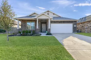 813 Billups Dr, Van Alstyne, TX 75495 - Photo 1