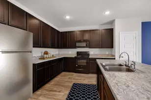 813 Billups Dr, Van Alstyne, TX 75495 - Photo 4