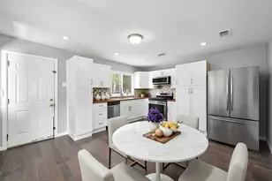 2020 Bluebonnet Dr, Fort Worth, TX 76111 - Photo 8